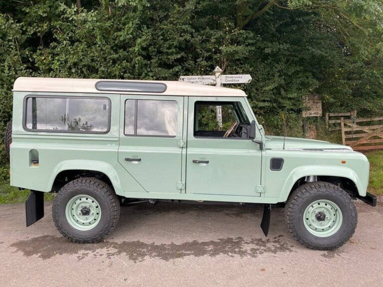 LAND ROVER DEFENDER 110 - ATLANTIC GREEN | TATC