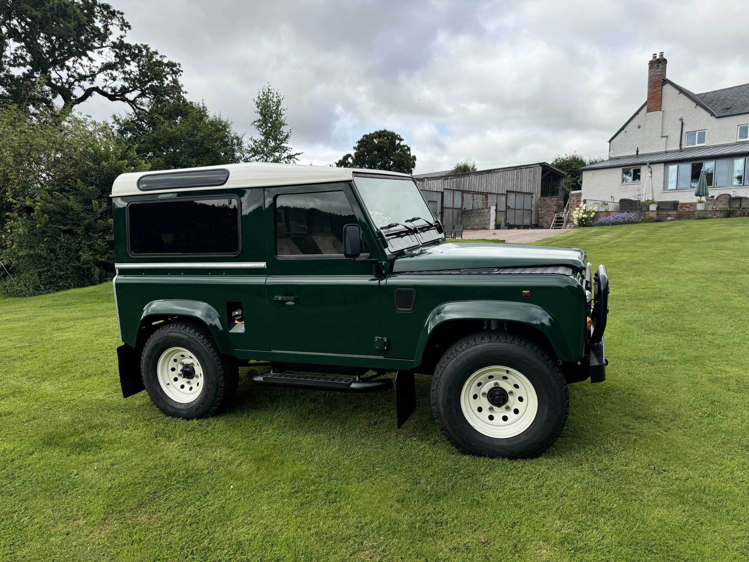 land rover defender