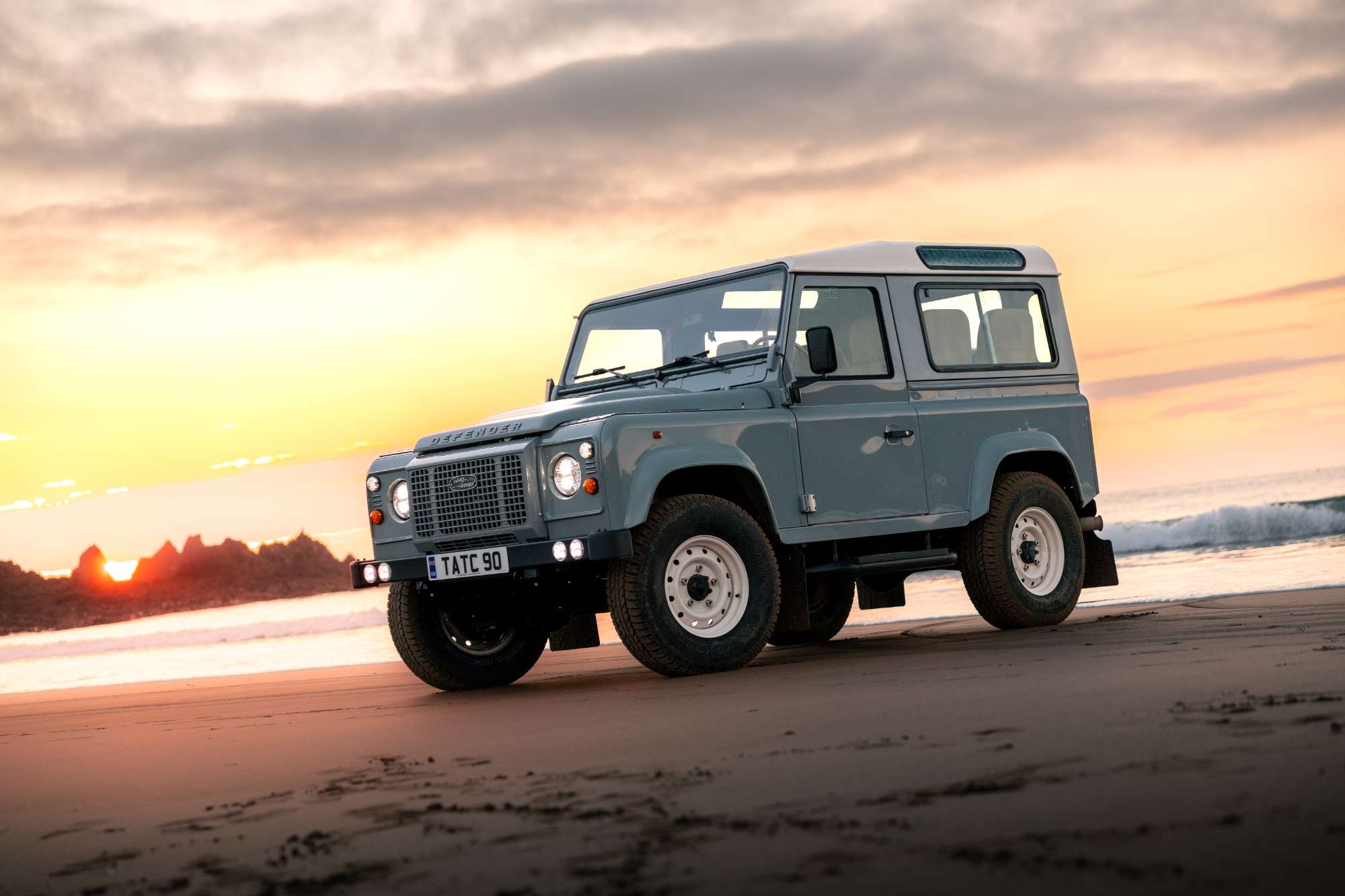 Heritage Grey Defender 90